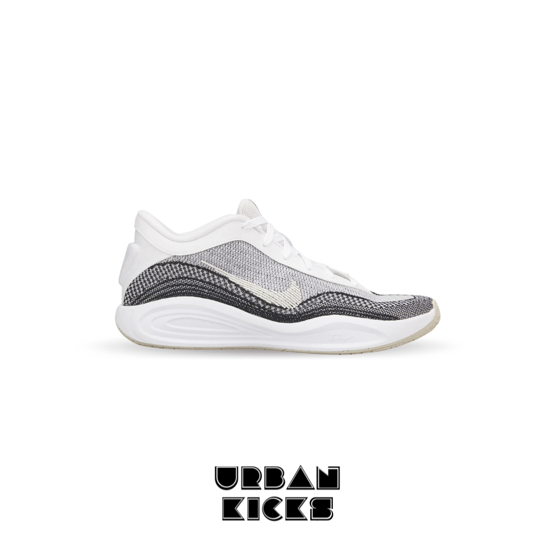 Nike G.T. Hustle Academy EP in White & Black