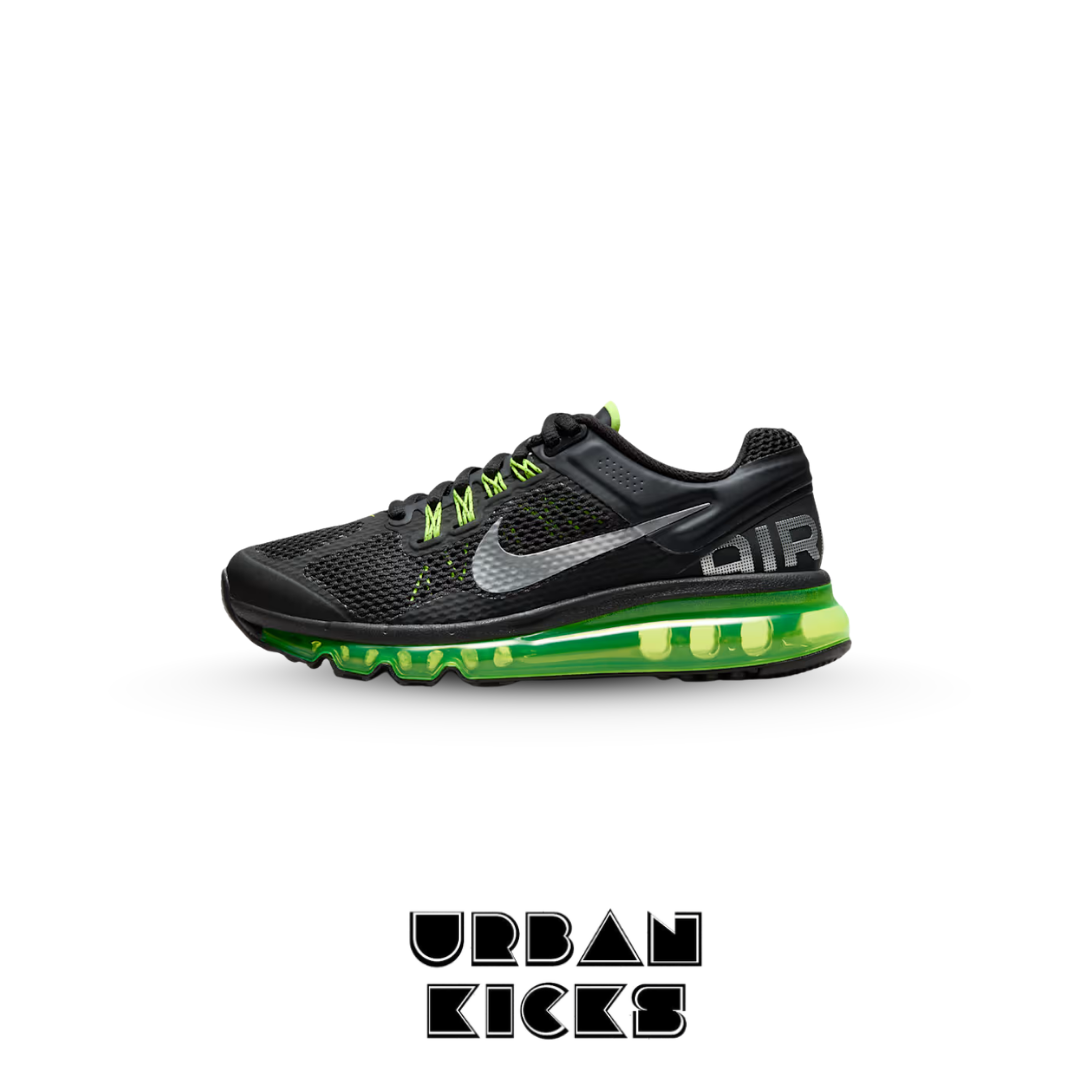 Nike Air Max in Black / Volt / Metallic Silver