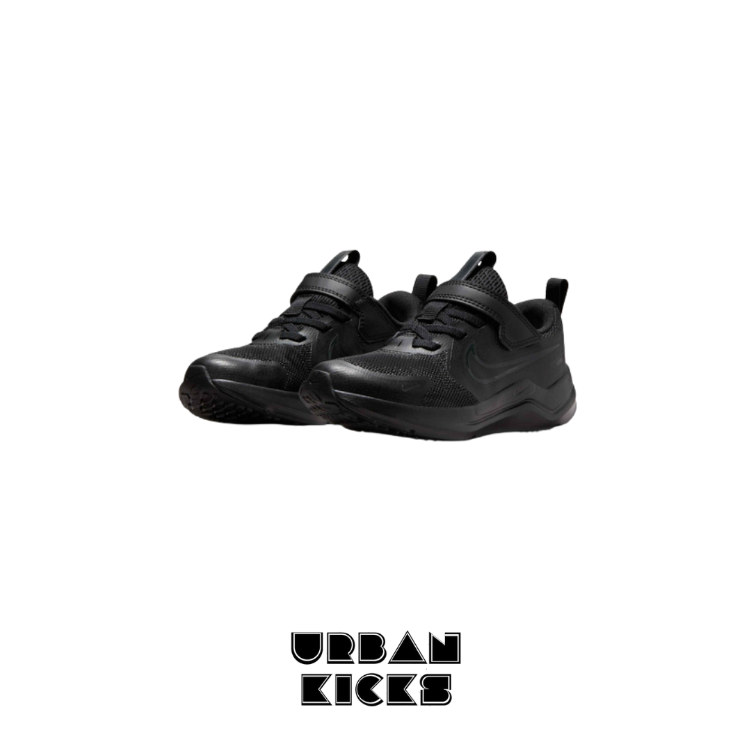 Nike Cosmic Runner Kids – Triple Black