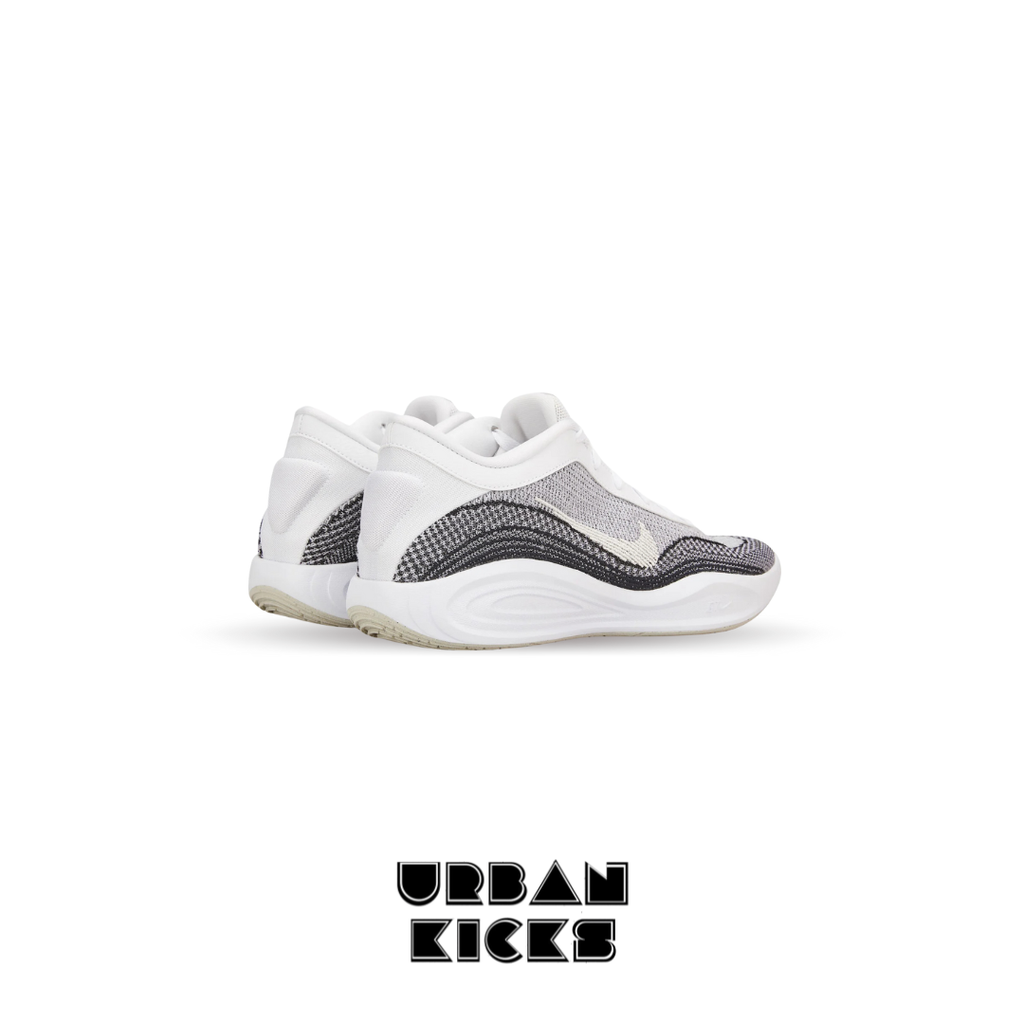 Nike G.T. Hustle Academy EP in White & Black