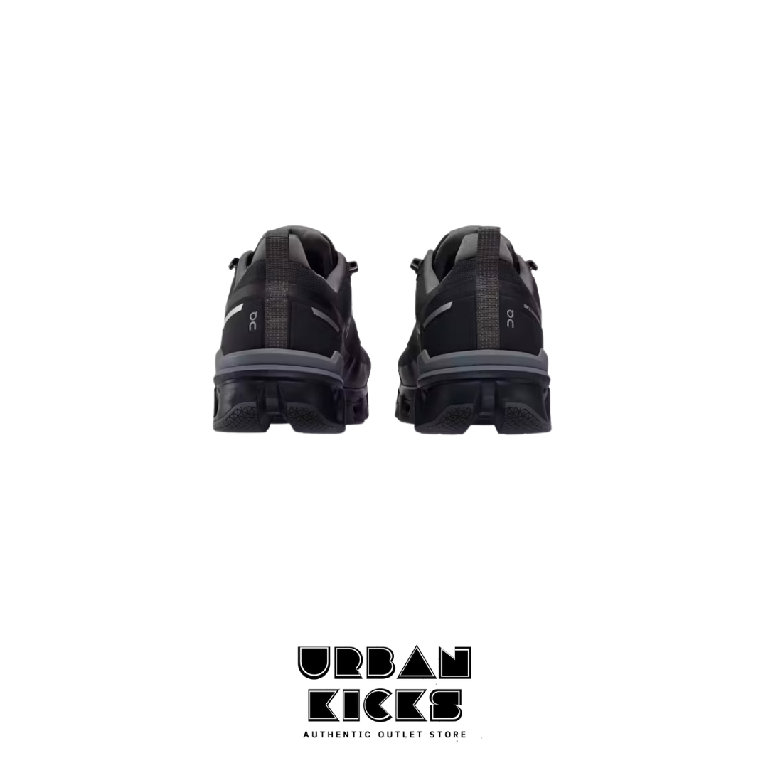 On Cloudwander Waterproof in Black