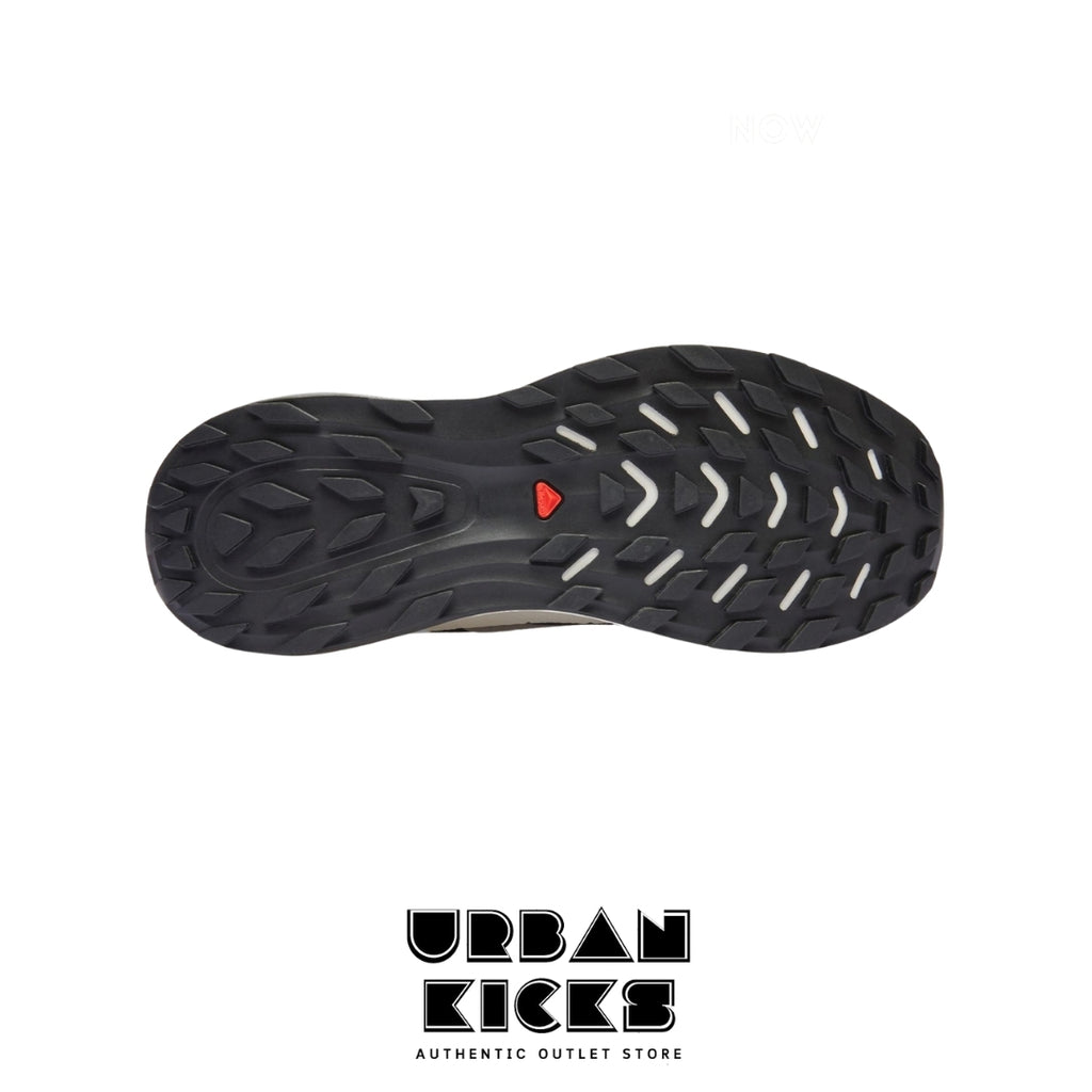 Salomon Ultra Flow Black & White